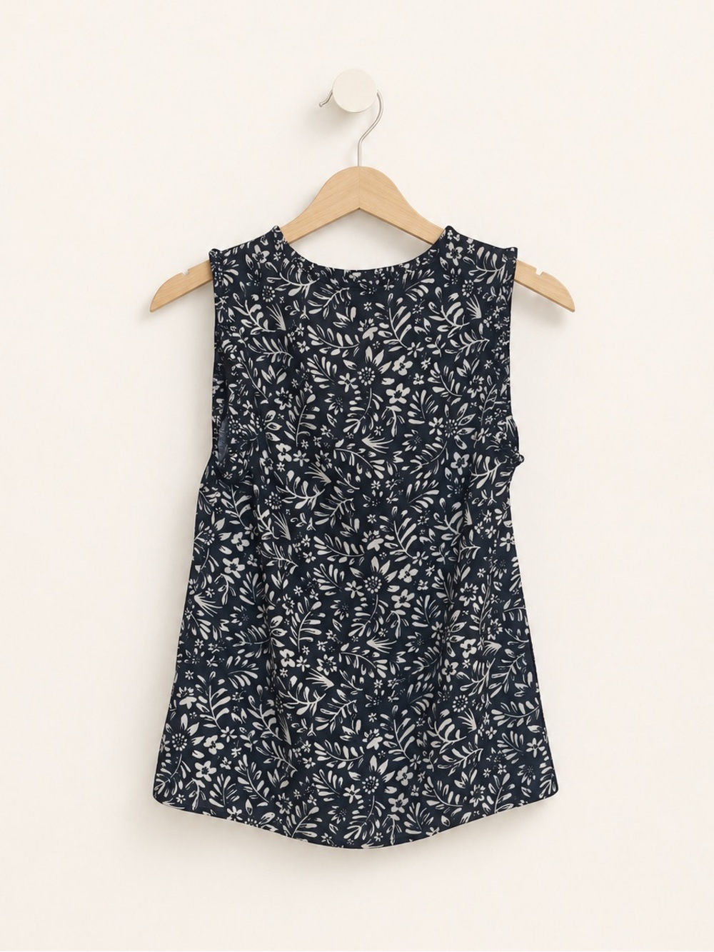 ModCloth Floral Ruffle Blouse - Picture 2 of 13